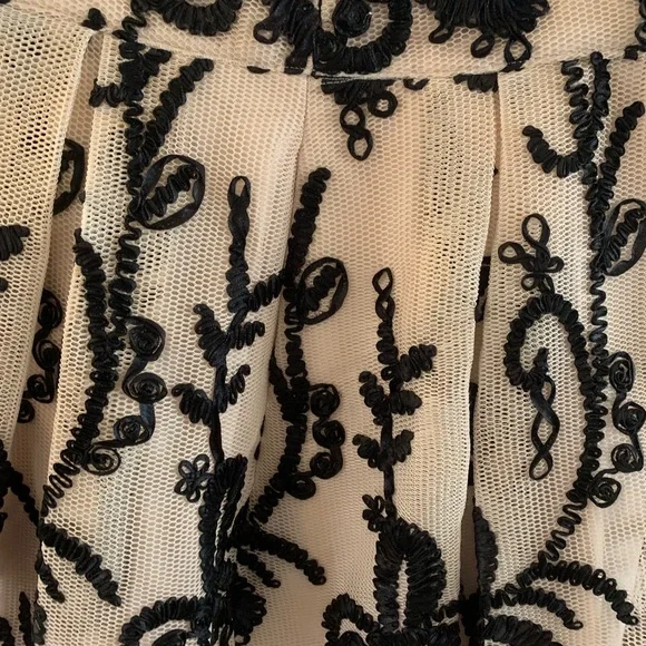 NWT Anthropologie tulles skirt size medium - Picture 7 of 8